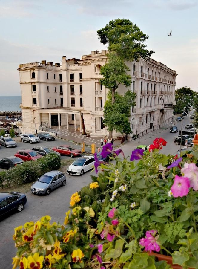 La Eluta Cazino Apartamento Constança Exterior foto